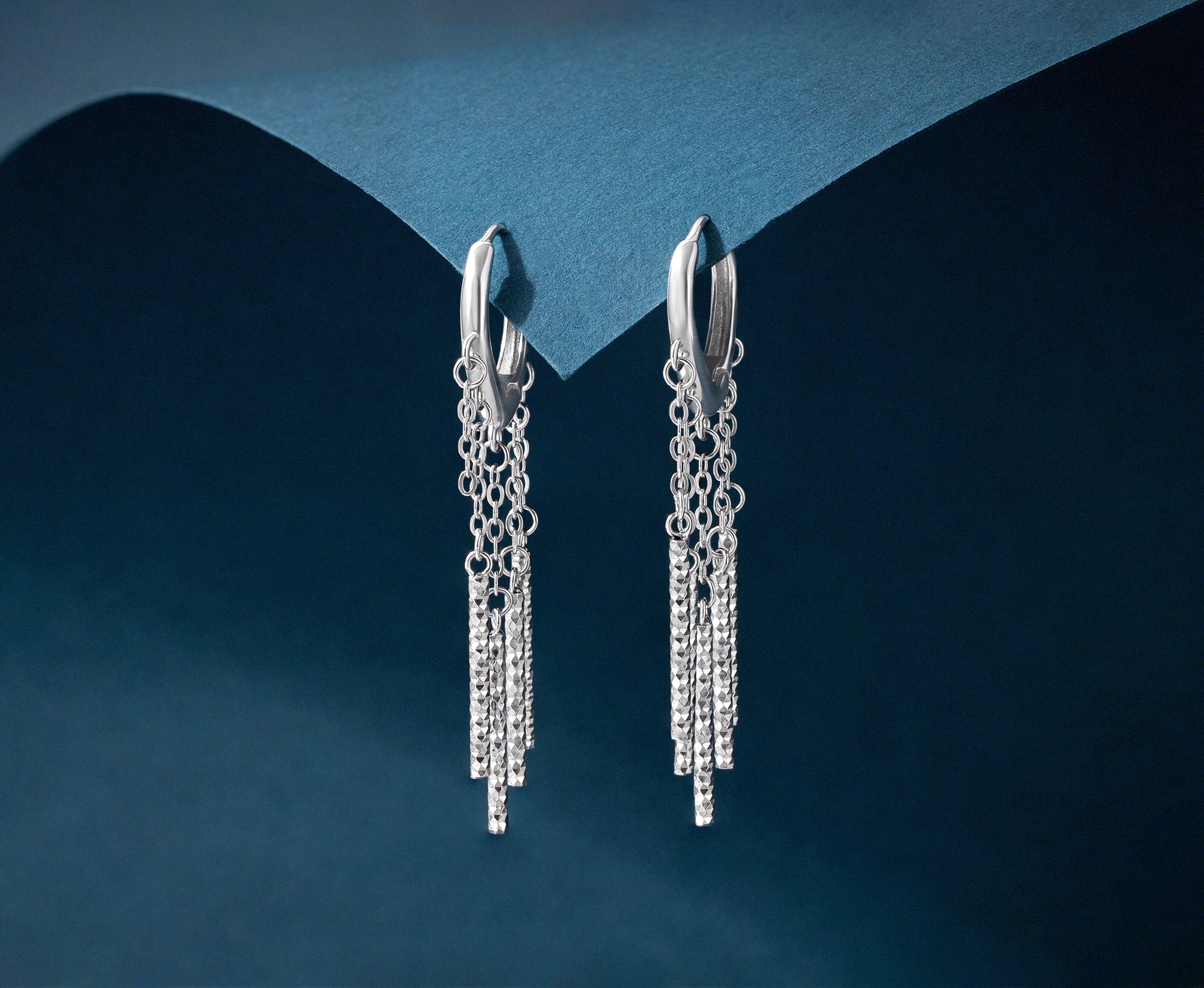 Sparkling Diamond-Cut Vertical Bar Tassel Hoop Earrings - Image 4